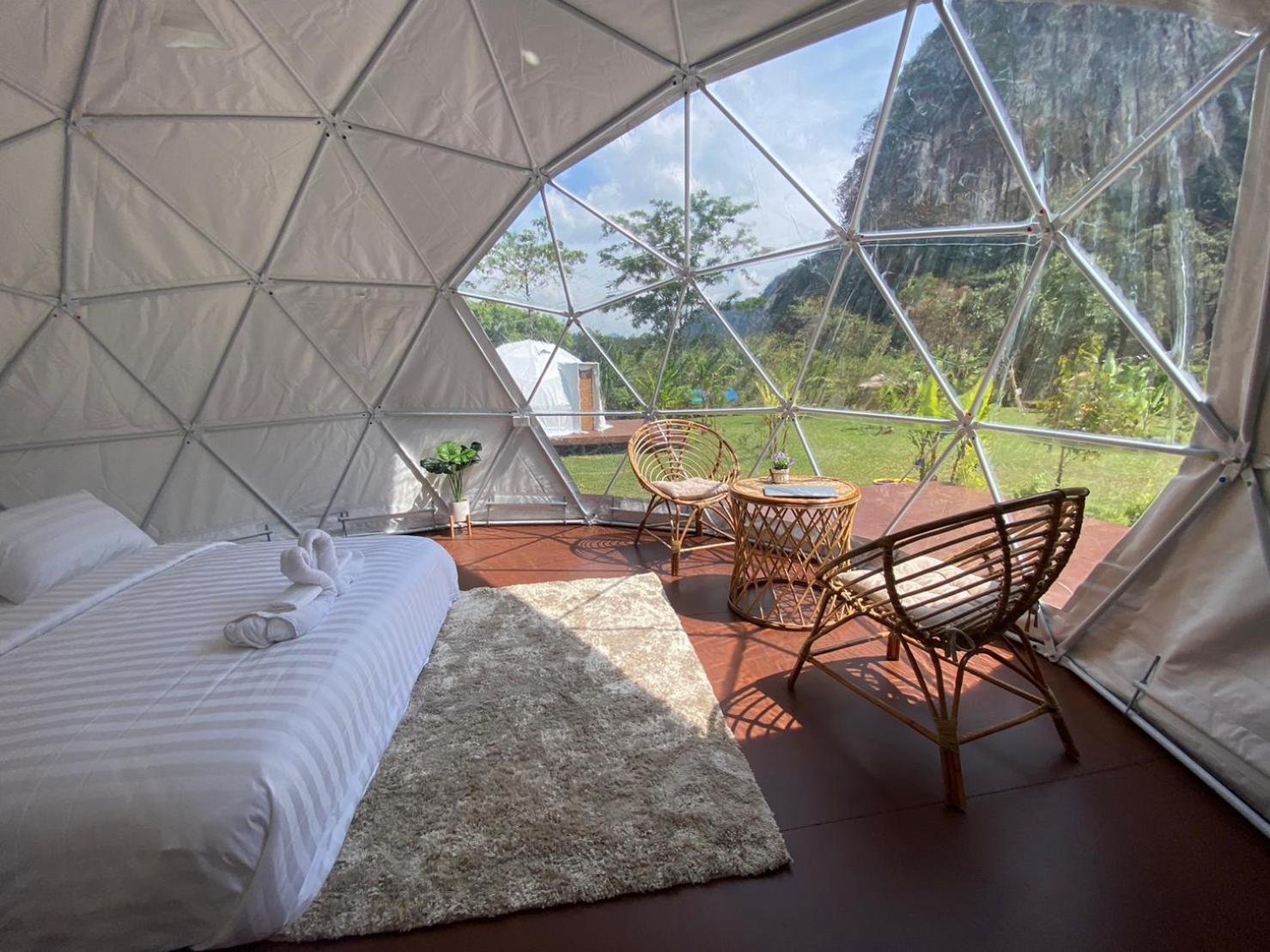 ホテル Cosy Garden Khao Sok Khao Sok National Park エクステリア 写真